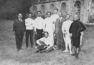 Atleti della S.S. Lazio Scherma a Frascati l' 8 Agosto del 1923.
